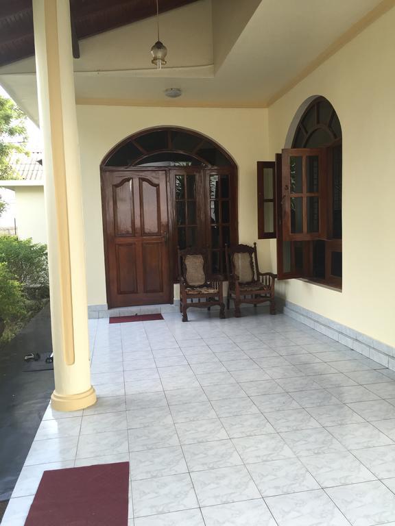 Bolonghes Homestay Негомбо Экстерьер фото